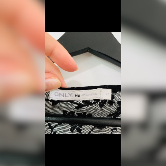 Fashion 80s esque Gothic Black Lace Mini Dress - Picture 4 of 7